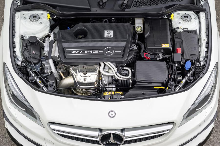  Mercedes-AMG CLA45 Shooting Brake 2015 года  (фото 17 из 32)